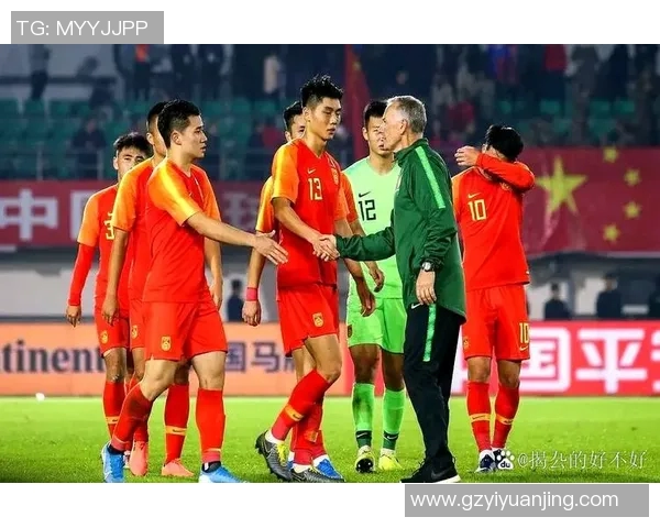 足球明星与教练激烈冲突背后的真相与影响分析