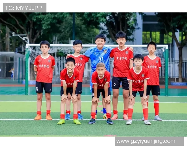 爱傻笑的足球明星背后的故事与他们的快乐人生